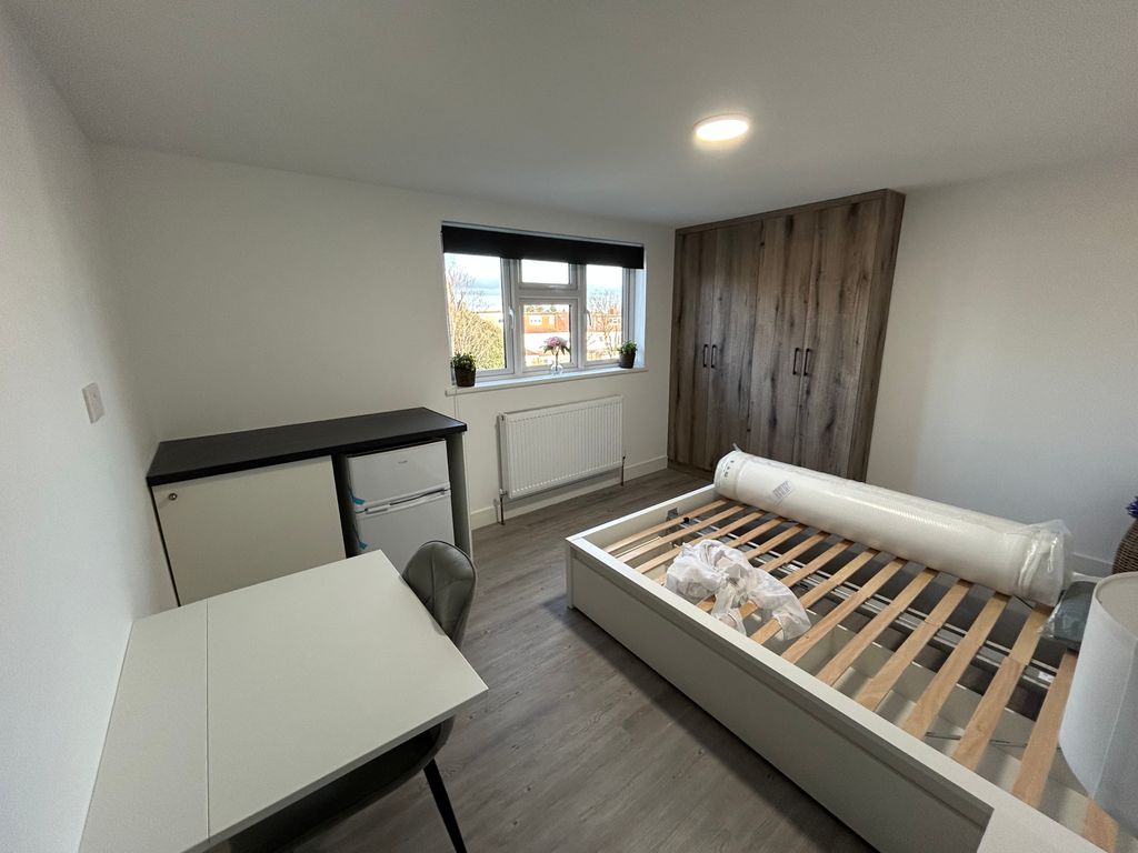 Property photo 1 of 4