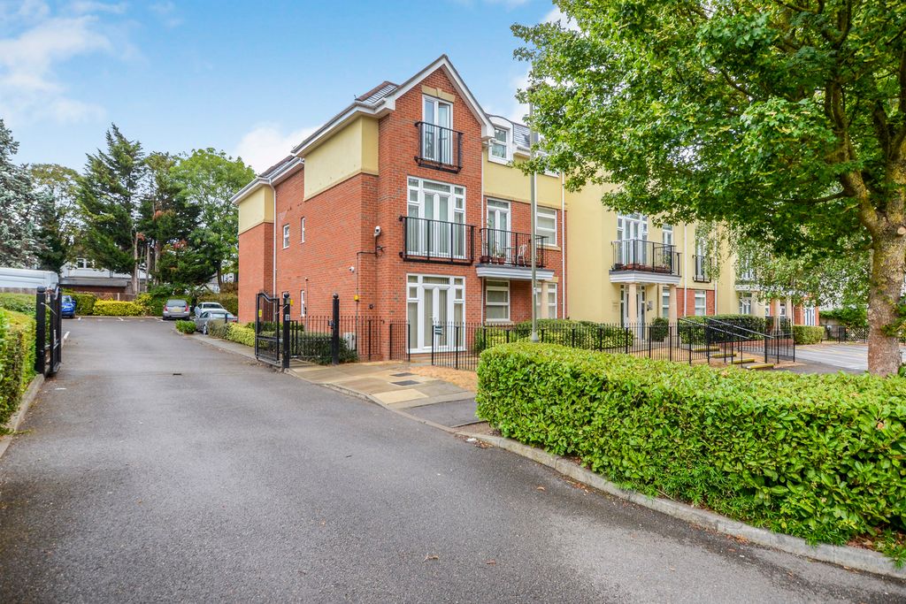 Property photo 1 of 23 Pbox-Img.Jpg
