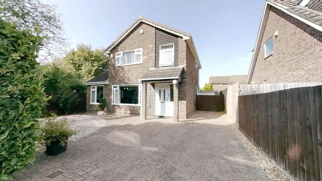 Property photo 1 of 13 Photo 6