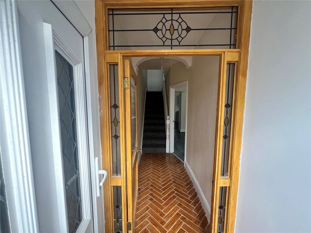 Property photo 2 of 22 Picture No. 65