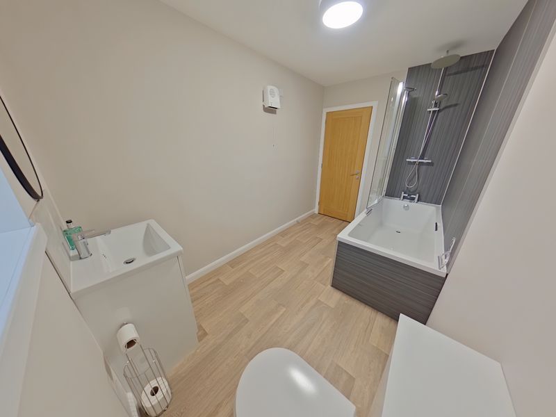 Property photo 3 of 8 Photo 1