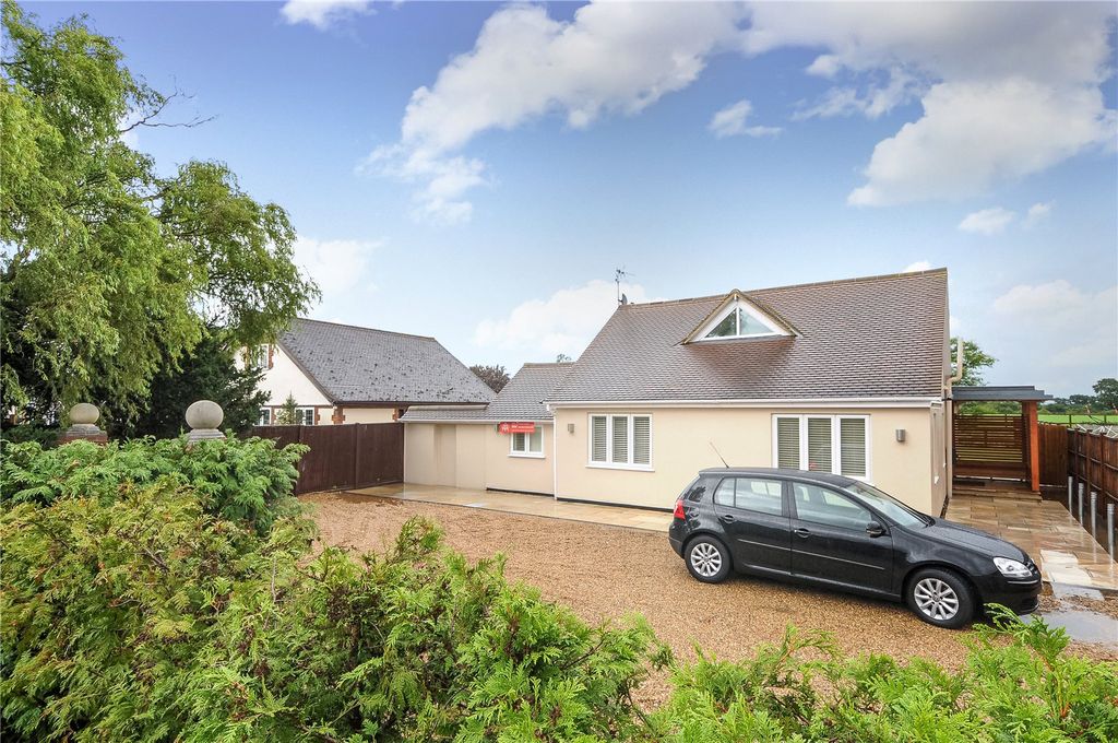 Property photo 2 of 14 Picture No. 11