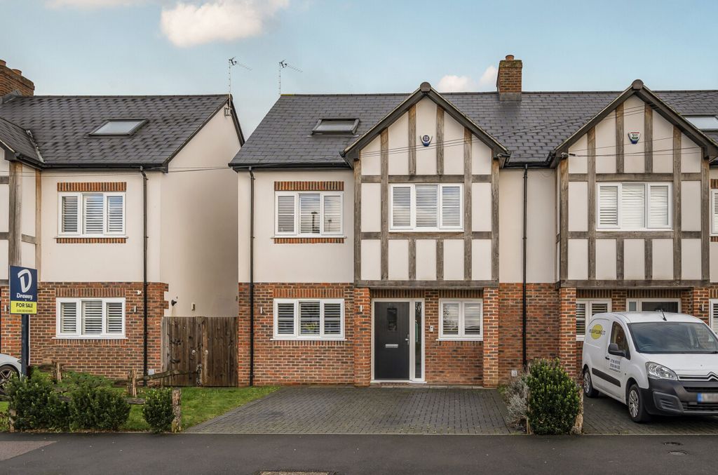 Property photo 1 of 17 Front2