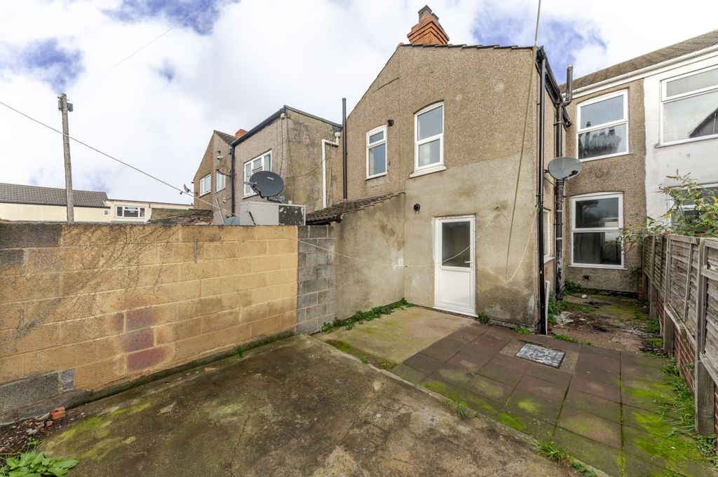 Property photo 3 of 23 62_Winteringham_Road-21