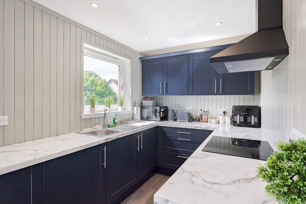 Additional image 7 of 2 bed flat for saleBaron's Hill Court, Linlithgow EH49
