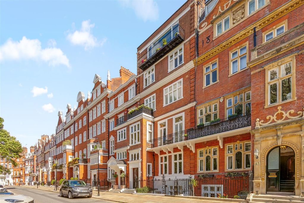 Property photo 1 of 15 Lennoxgardens41,Flat2-16.Jpg