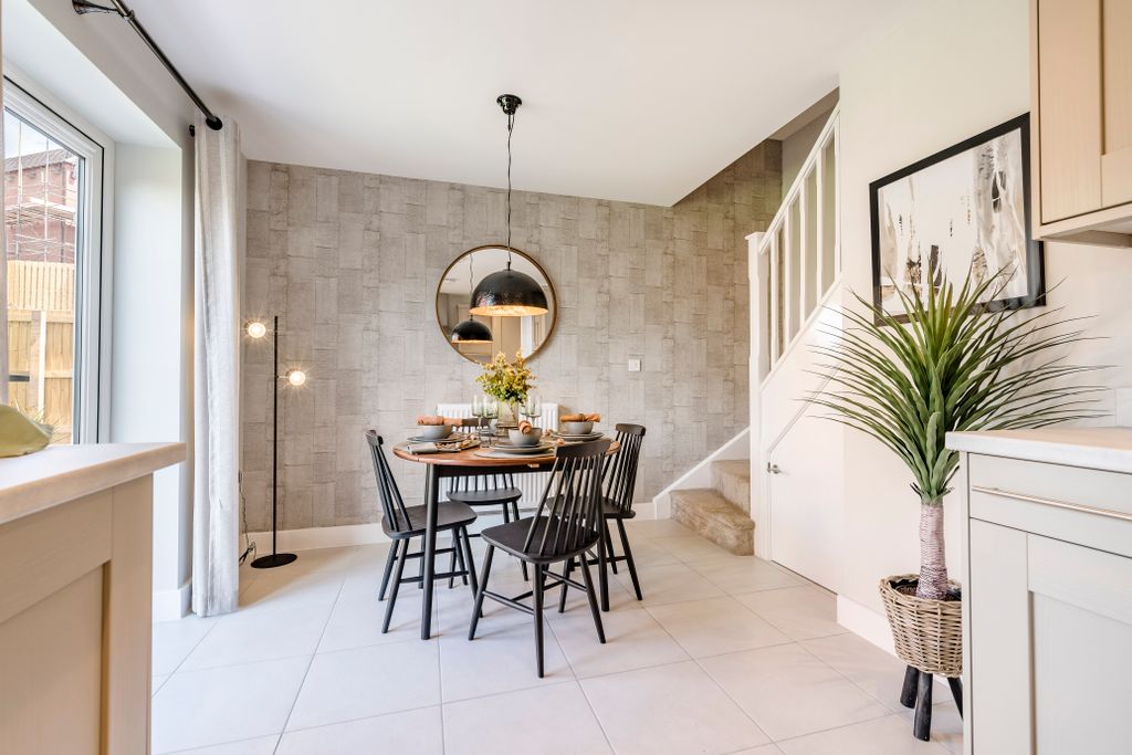 Property photo 3 of 11 Kitchen/Dining Room