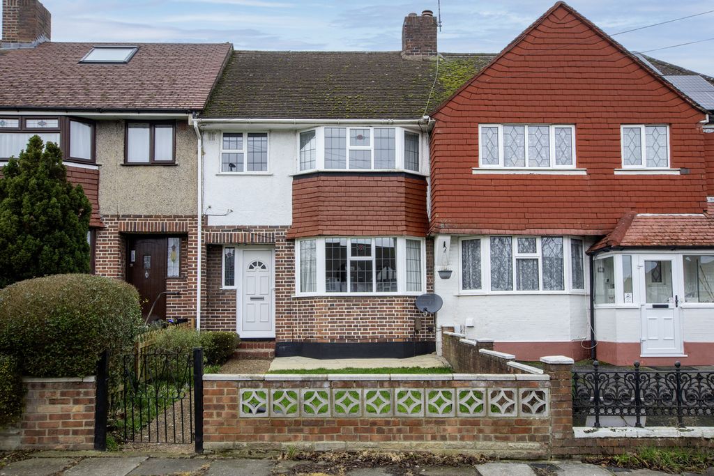 Property photo 1 of 17