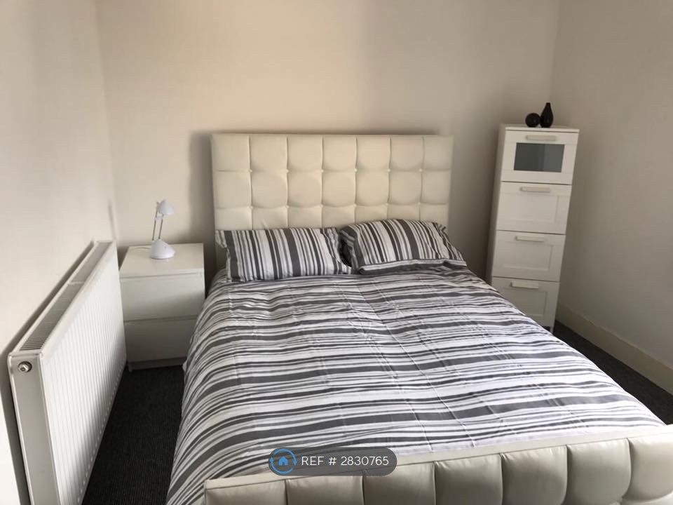 Property photo 1 of 3