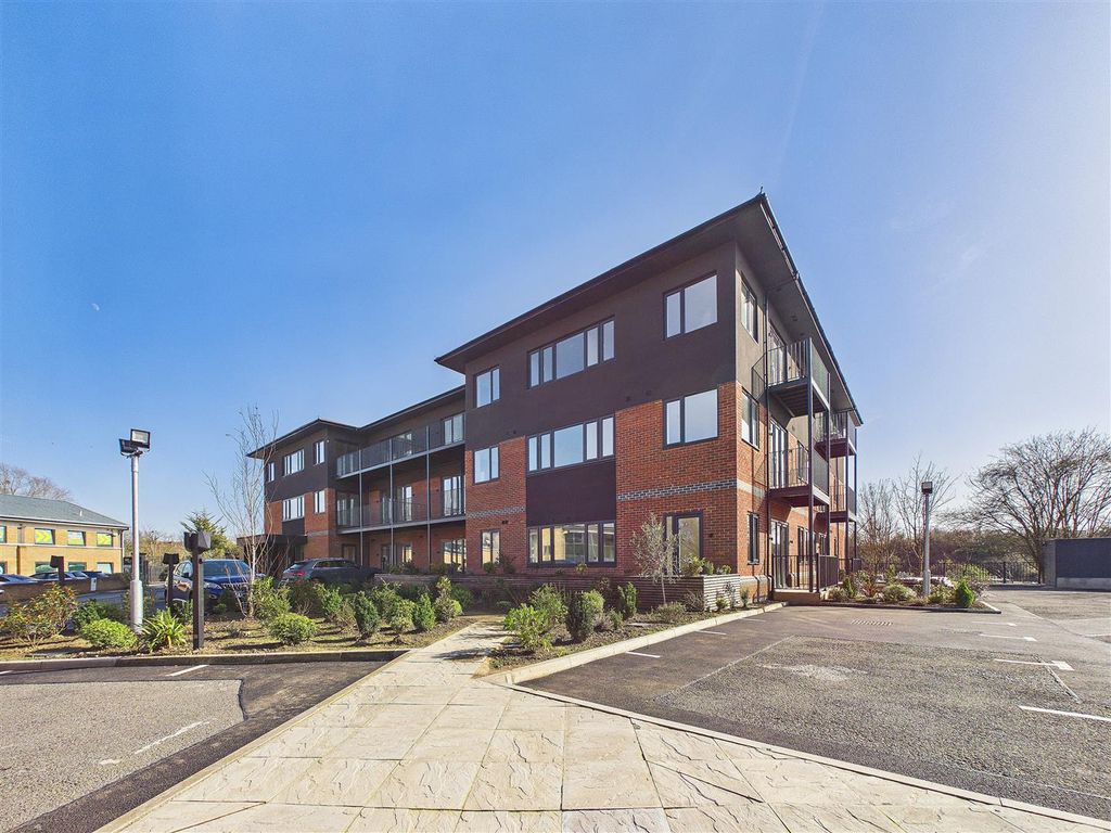 Property photo 2 of 5