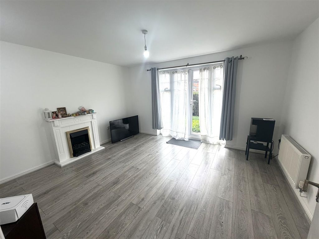 Property photo 2 of 7 Be2.Jpeg