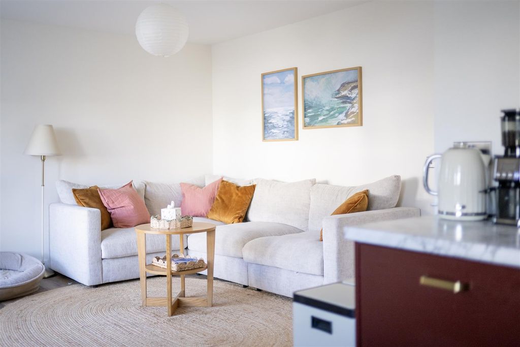 Property photo 3 of 14 Macpherson Way 0011.Jpg