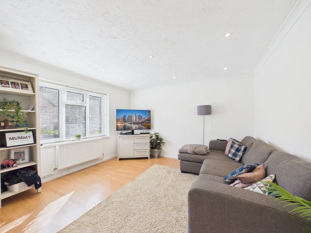 Property photo 2 of 8 Living Room