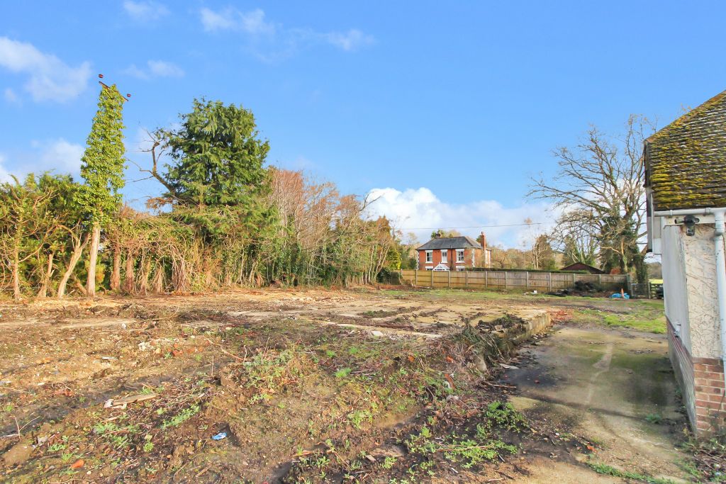 Property photo 1 of 5