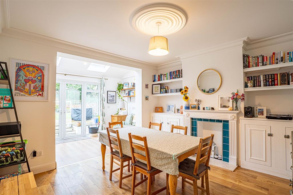 Property photo 3 of 37 Dsc09360-Hdr.Jpg