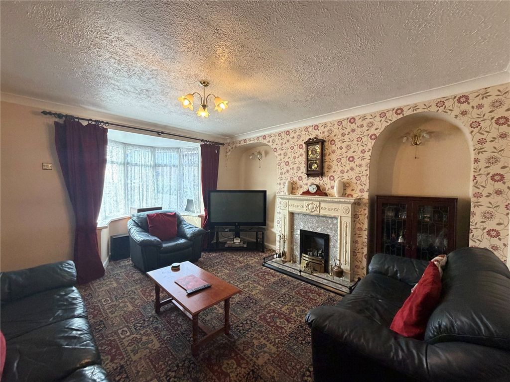 Property photo 2 of 21 Picture No. 30