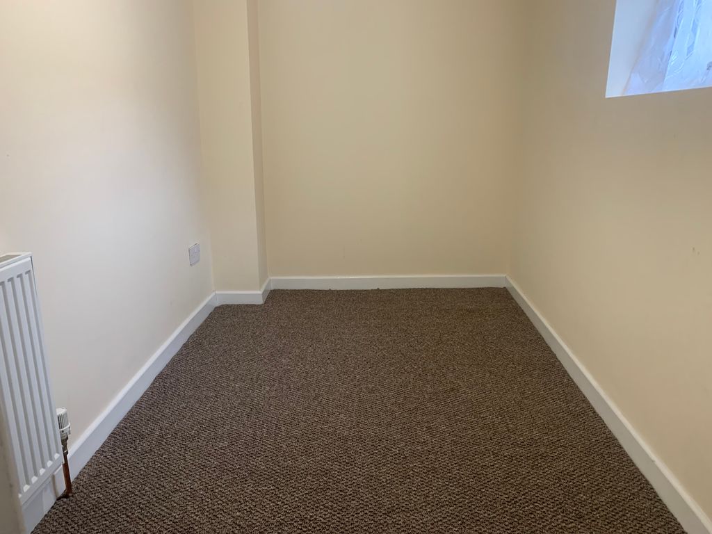 Property photo 3 of 6 Bedroom 2