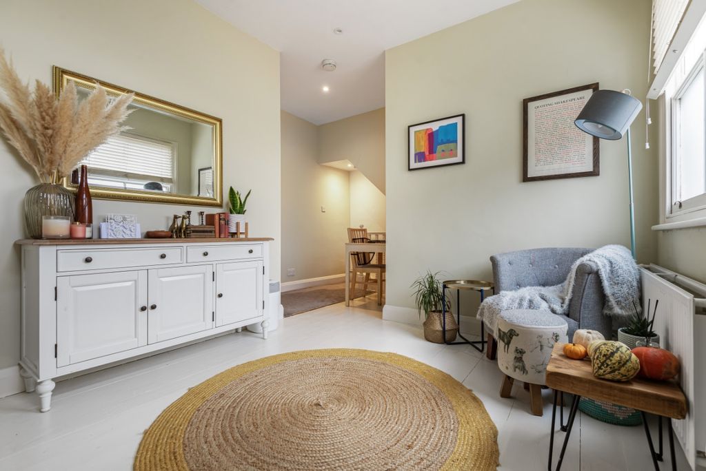 Property photo 2 of 7 781774 (2)