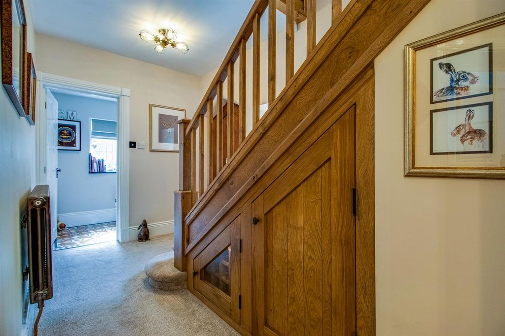 Property photo 3 of 30