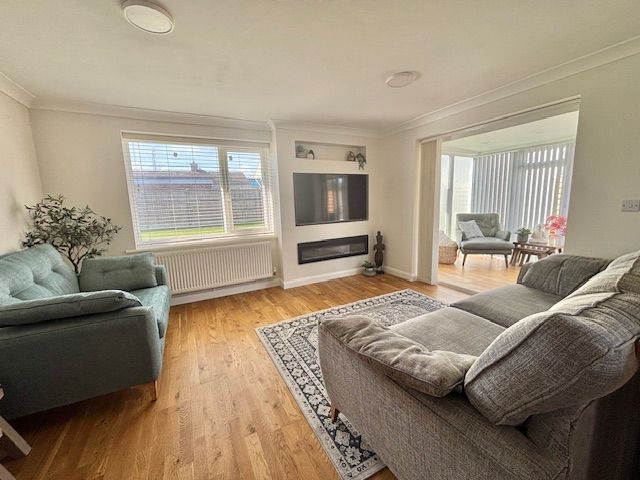 Property photo 3 of 20 Living Room