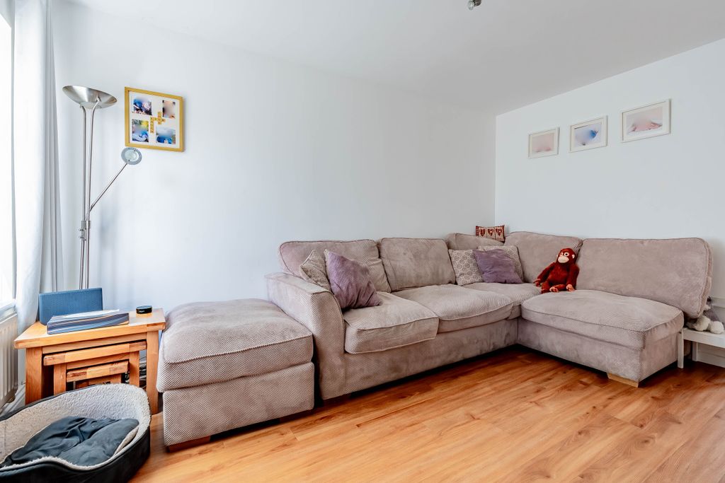 Property photo 3 of 14 3