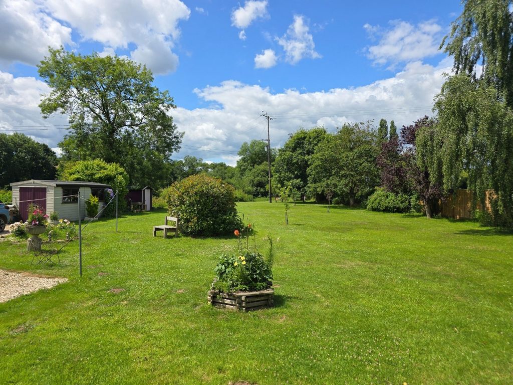 Property photo 3 of 24 4980273