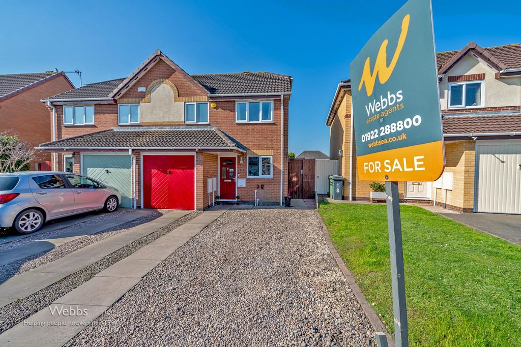 Property photo 1 of 41 Â© Webbs Estate Agents Â© (7 Of 12).Jpg