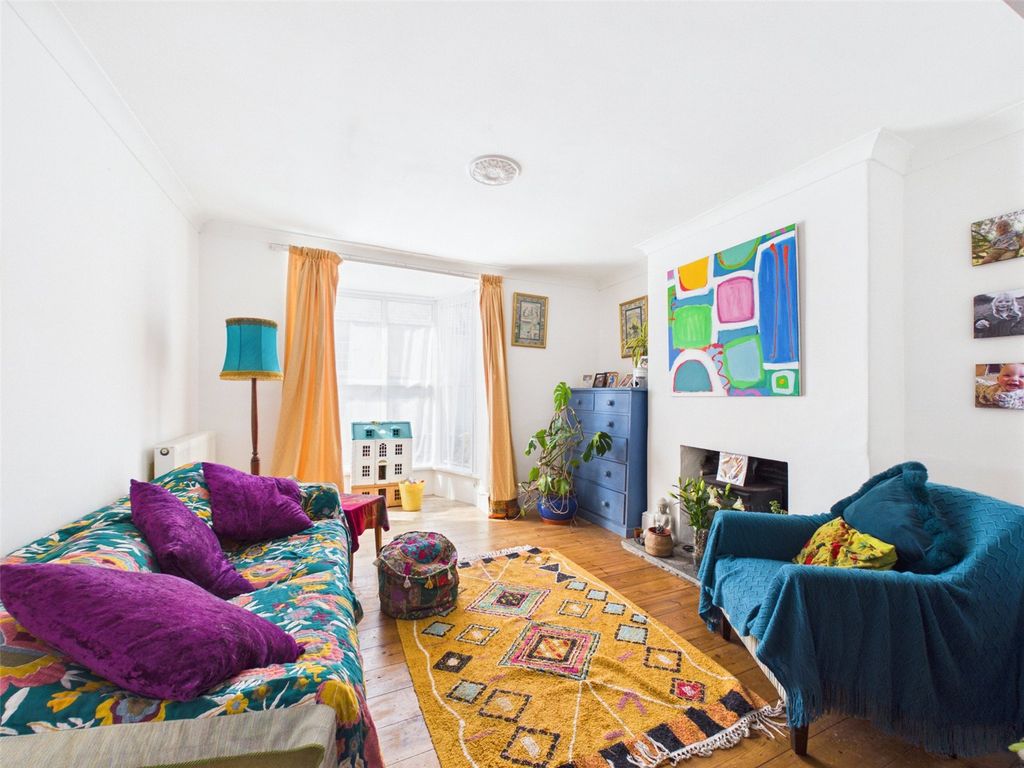 Property photo 2 of 15 Picture No. 62