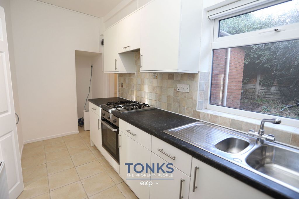 Property photo 3 of 14