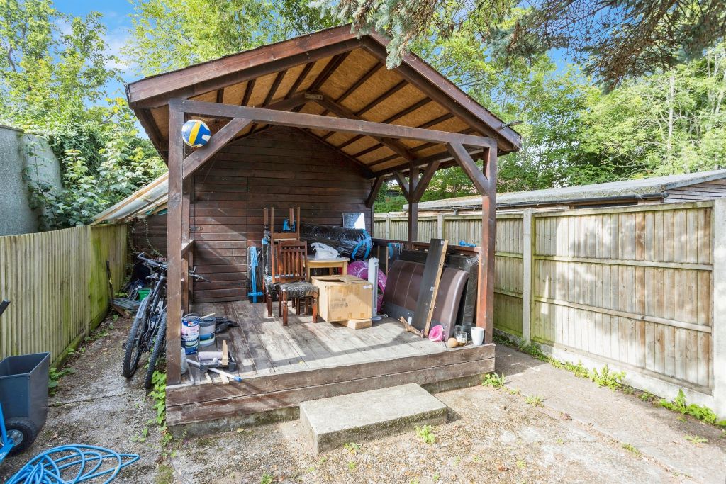 Property photo 3 of 17