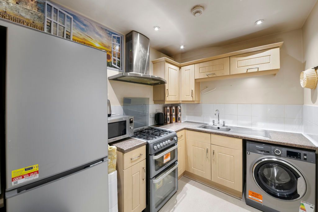 Property photo 2 of 11 Photo 7