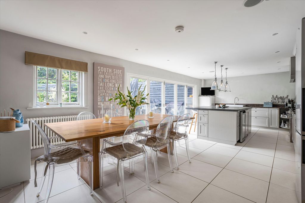 Property photo 3 of 29 Image