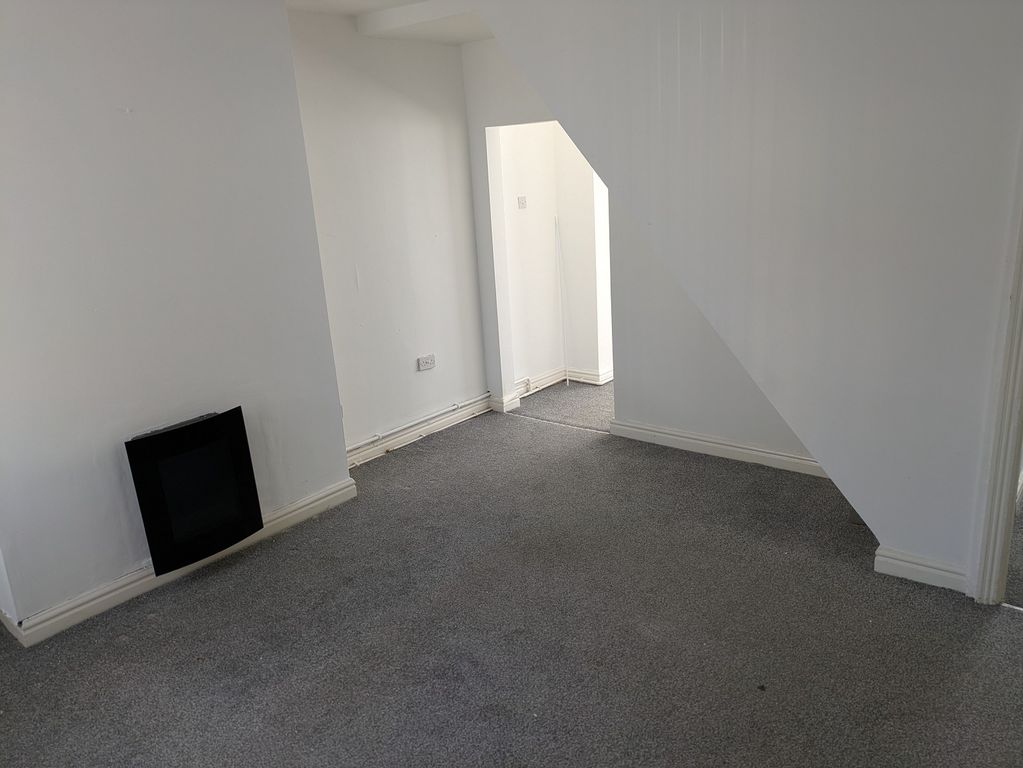 Property photo 2 of 14 Dining Room