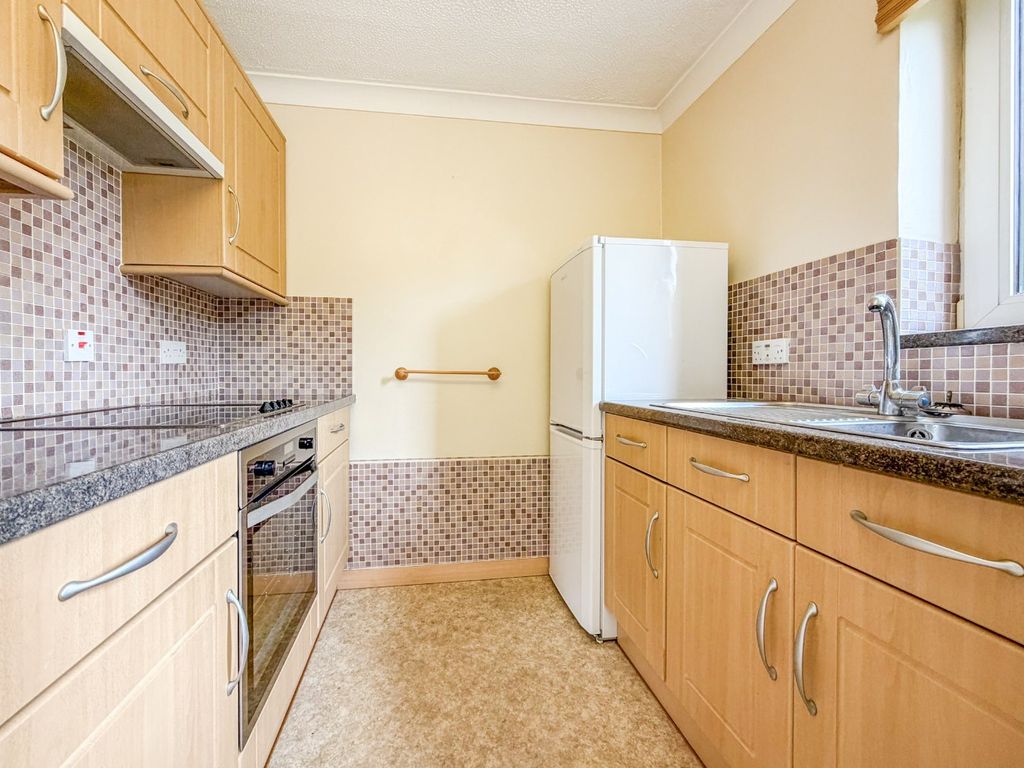 Property photo 2 of 10