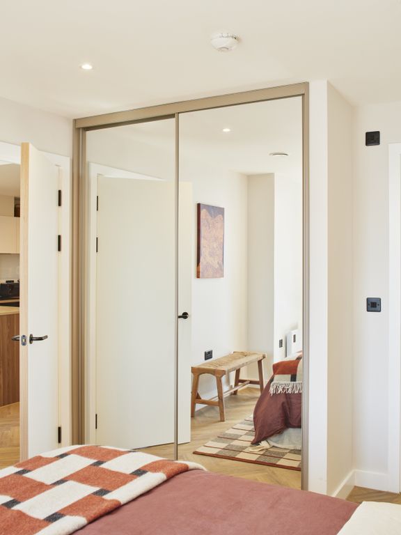 Property photo 3 of 20 Oneeastsideapts26...