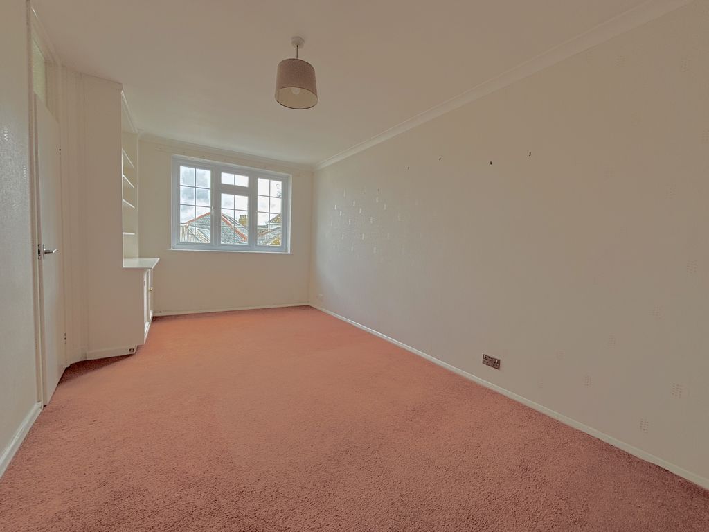 Property photo 2 of 8 Gallery