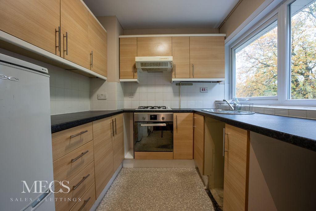 Property photo 3 of 10 4140964