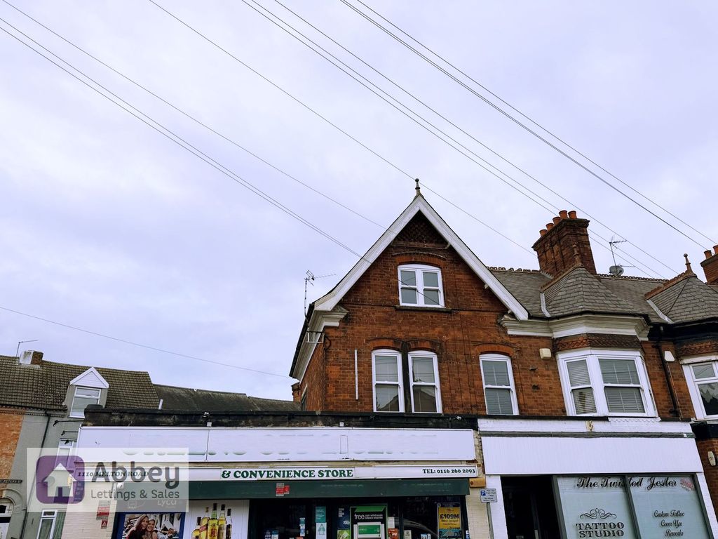 Property photo 2 of 11 Front Of Building
