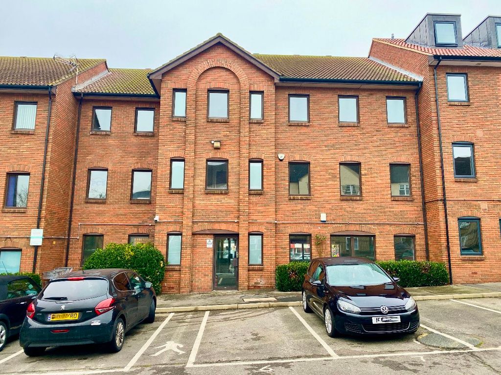 Property photo 3 of 10