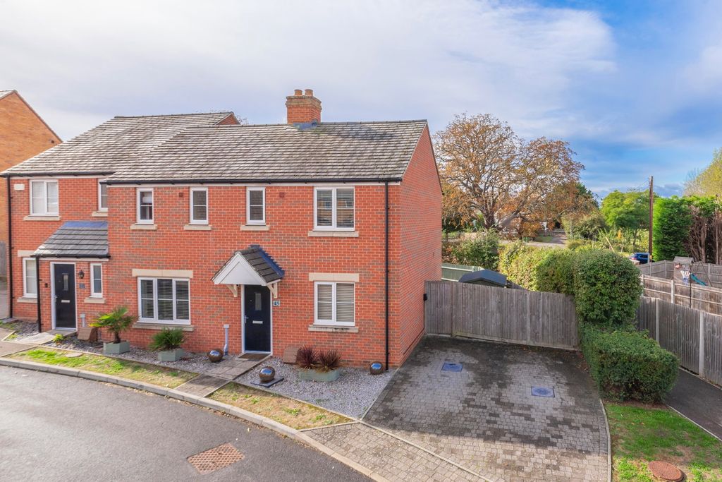 Property photo 1 of 30