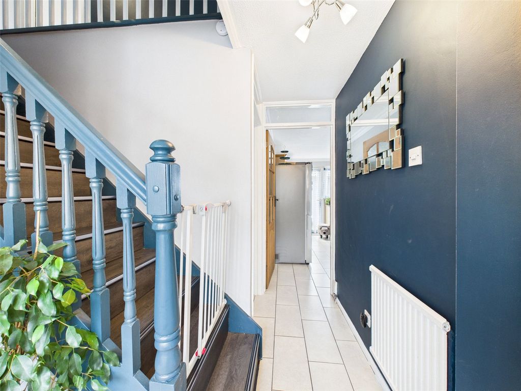 Property photo 2 of 17 Hallway