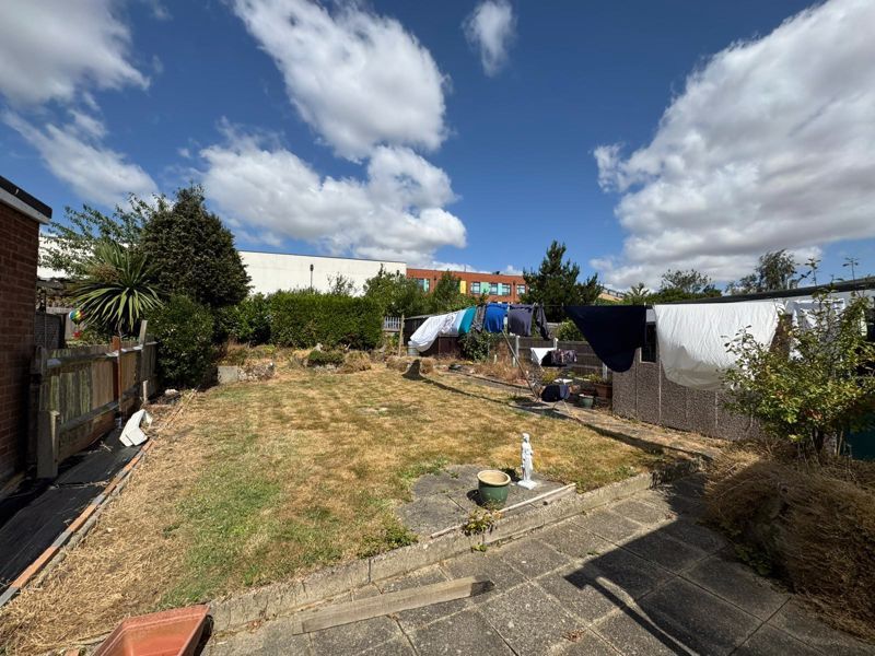Property photo 2 of 15 Photo 5