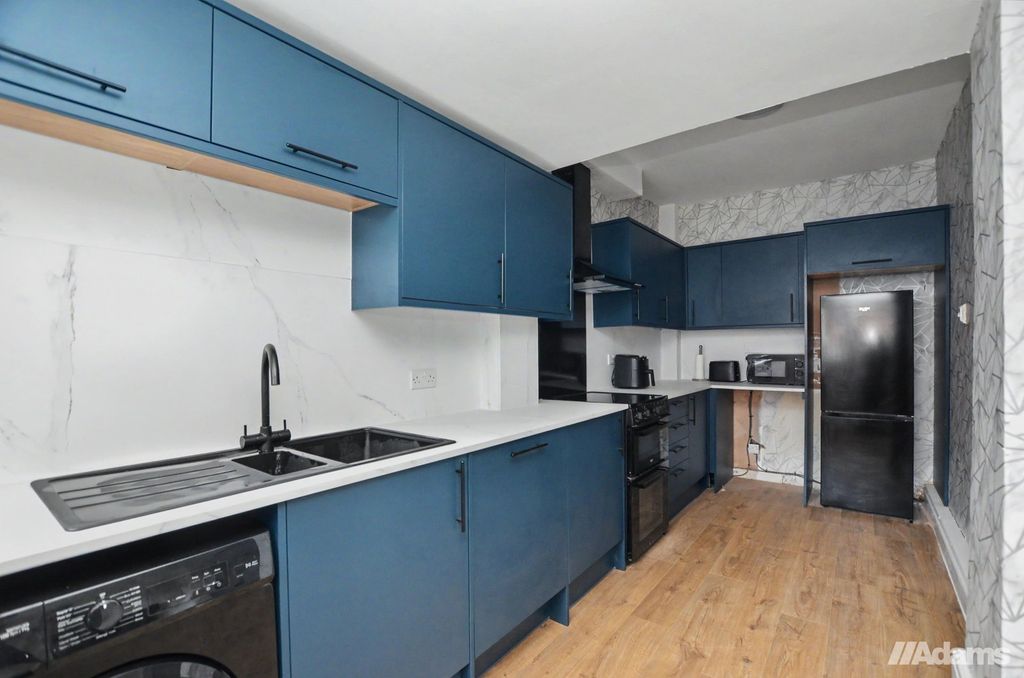 Property photo 3 of 29