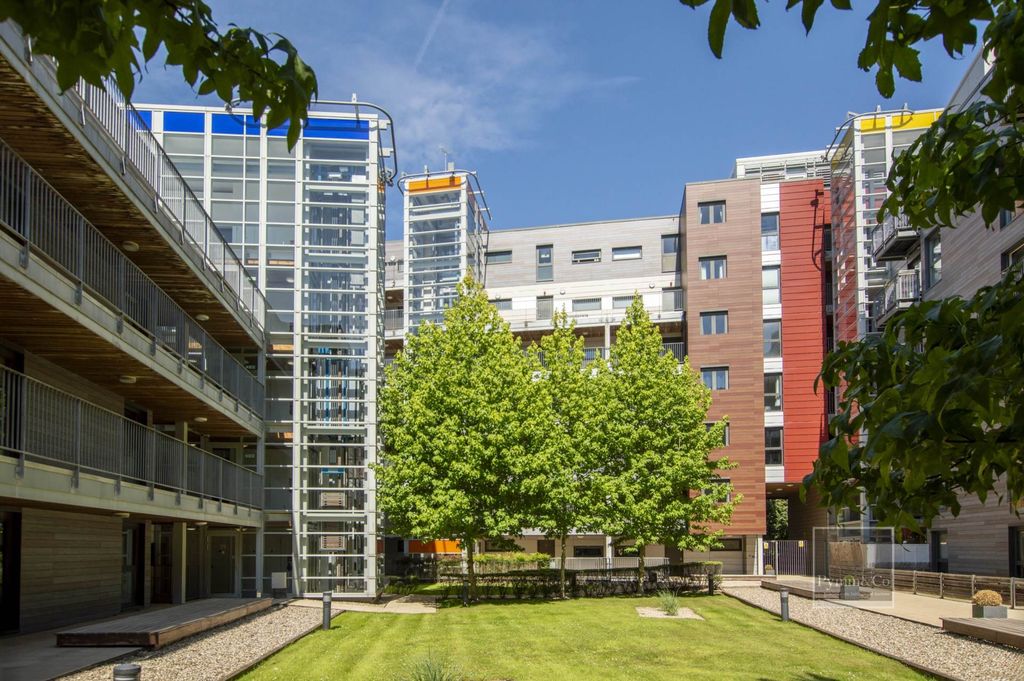 Property photo 3 of 9