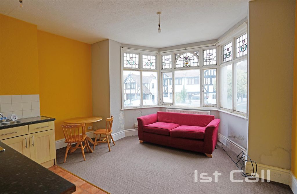 Property photo 2 of 5 Lounge/ Kitchen