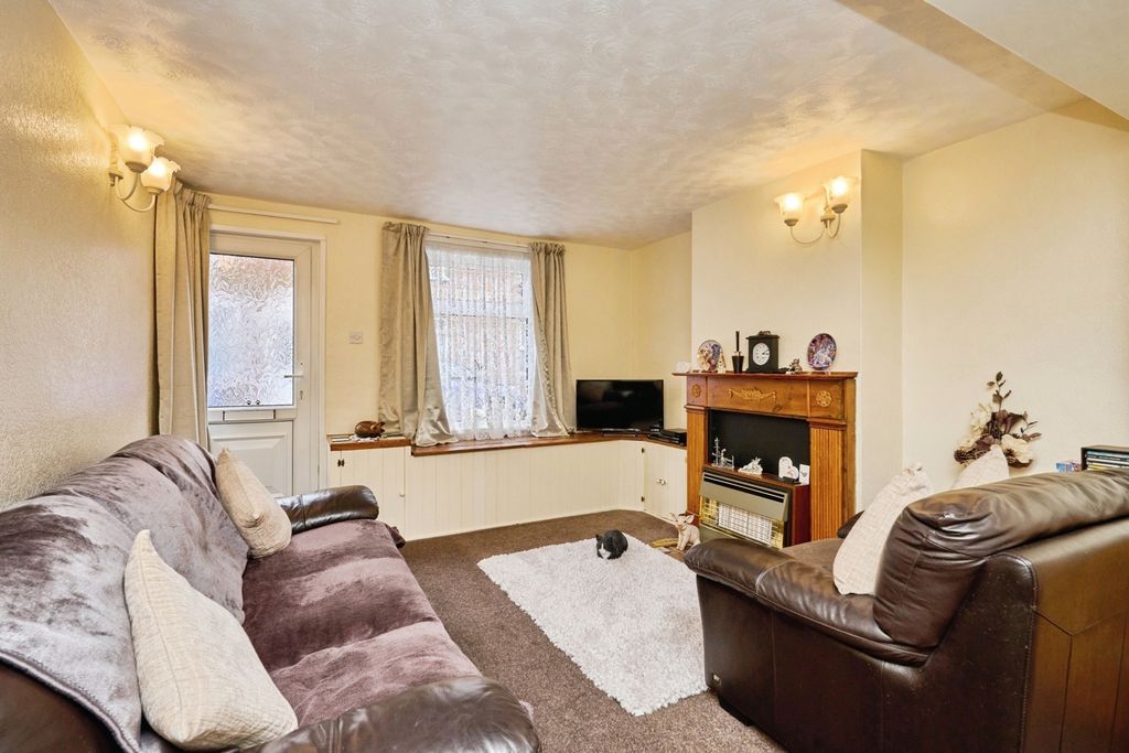 Property photo 3 of 14 Lounge/Diner