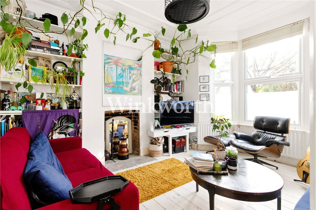 Property photo 2 of 11 Picture No. 01