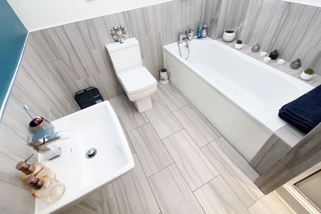 Property photo 3 of 30