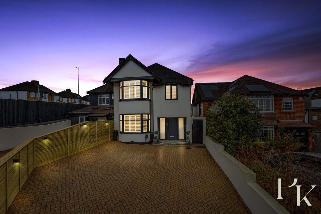 Property photo 1 of 36 Woodland Drive_Marche House-016(Tw).Jpg