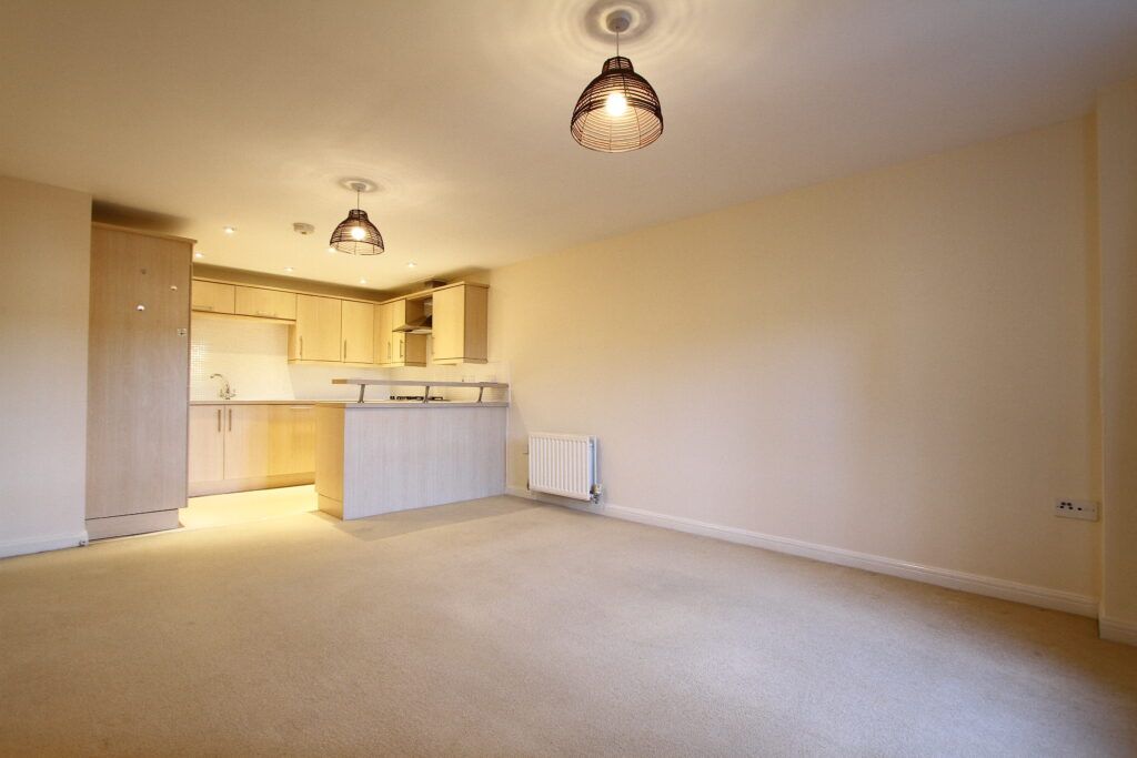 Property photo 3 of 7